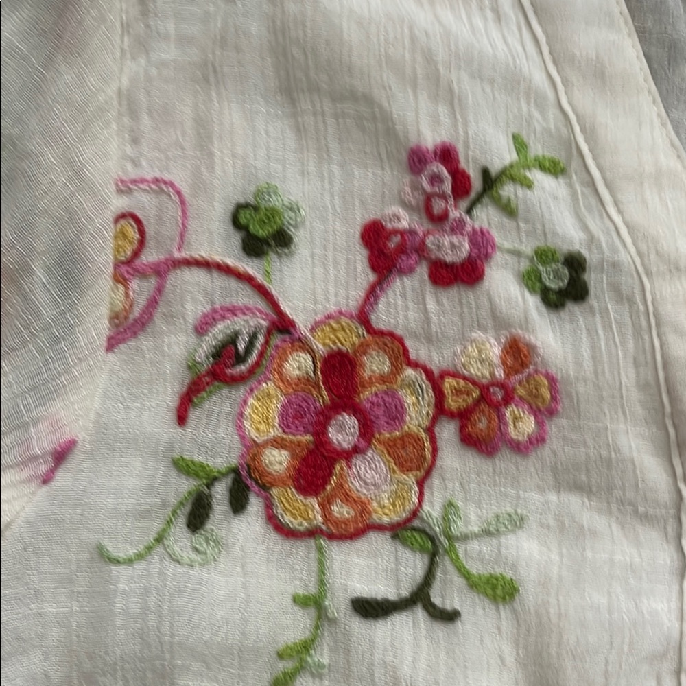 Floral Embroidered White Dress Boho - Picture 3 of 8